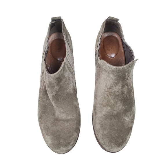 Clarks Artisan Wilrose Jade Olive Taupe Suede Leather Boots Size 8.5 - Picture 4 of 11